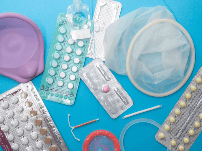 Métodos anticonceptivos y pastilla del día después en Chile. Fotografía con Licencia de Dominio Público de Reproductive Health Supplies Coalition @rhsupplies en Unsplash